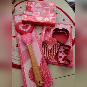 CWC Heart-Themed Baking Set with Cookie Cutters and Spatula